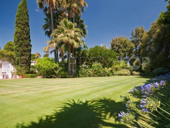Villa with 8 bedrooms for sale in Sotogrande Costa | SotoEstates