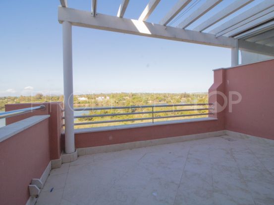 For sale apartment with 3 bedrooms in Ribera de la Tenca, Sotogrande | SotoEstates