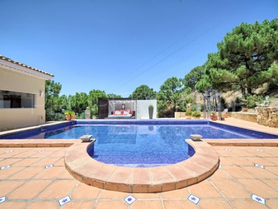 Villa for sale in New Golden Mile with 4 bedrooms | Key Real Estate