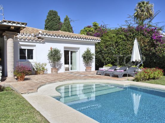 For sale villa with 3 bedrooms in El Paraiso | Prime Location Spain