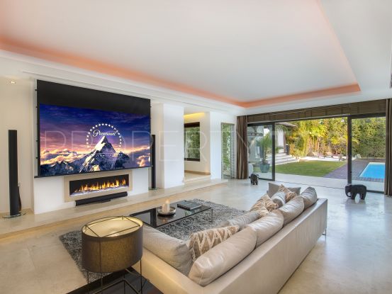 Villa for sale in Costalita with 5 bedrooms | Value Added Property
