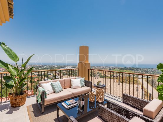 For sale 2 bedrooms penthouse in La Alqueria, Benahavis | Value Added Property