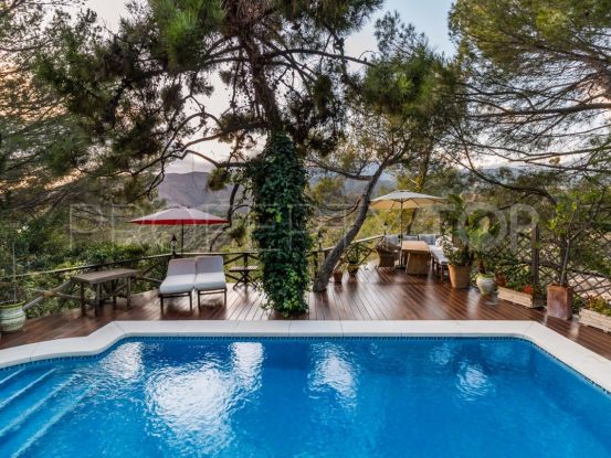 Cerros del Lago 4 bedrooms semi detached villa for sale | Winkworth