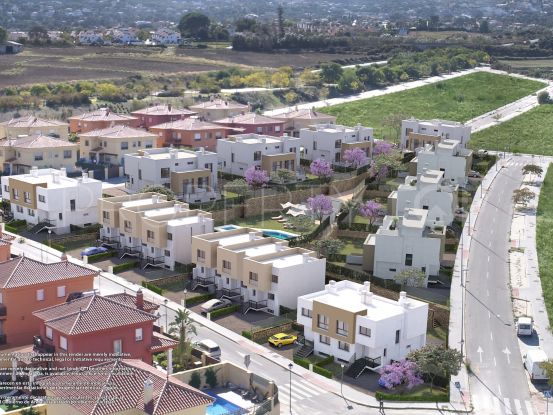 For sale town house with 4 bedrooms in Alhaurin de la Torre | Marbella Maison