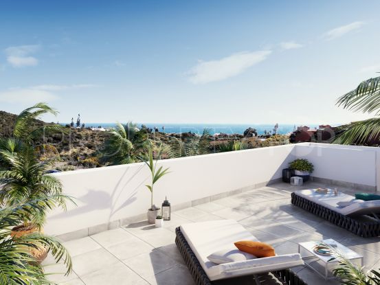 Penthouse with 2 bedrooms for sale in Buenas Noches, Estepona | Marbella Maison