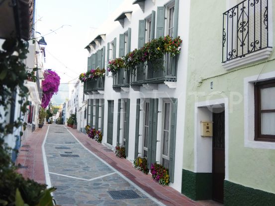 For sale 2 bedrooms ground floor apartment in Casco antiguo, Marbella | Loraine de Zara