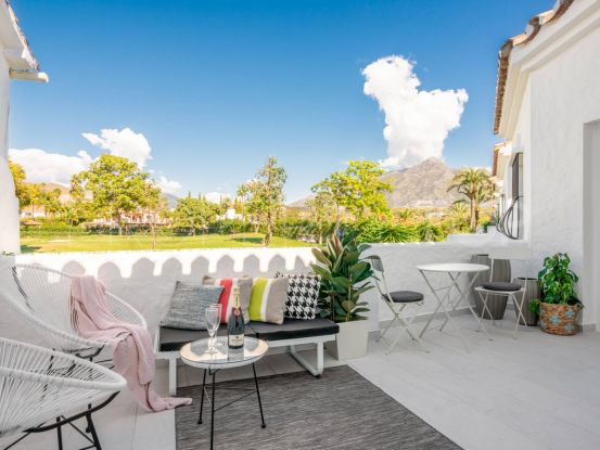 Los Naranjos Country Club 4 bedrooms town house for sale | Serneholt Estate