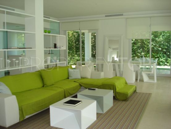 Buy villa in Guadalmina Baja | Ventura Properties