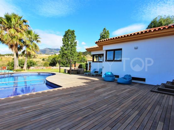 Villa for sale in El Higueron | Cleox Inversiones