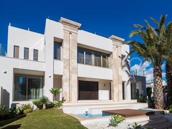 Buy villa in Rio Verde Playa, Marbella Golden Mile | Cleox Inversiones