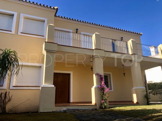 Chalet for sale in Guadalmina Alta with 5 bedrooms | Cleox Inversiones