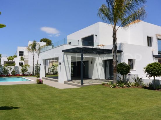 For sale El Paraiso villa with 5 bedrooms | Cleox Inversiones