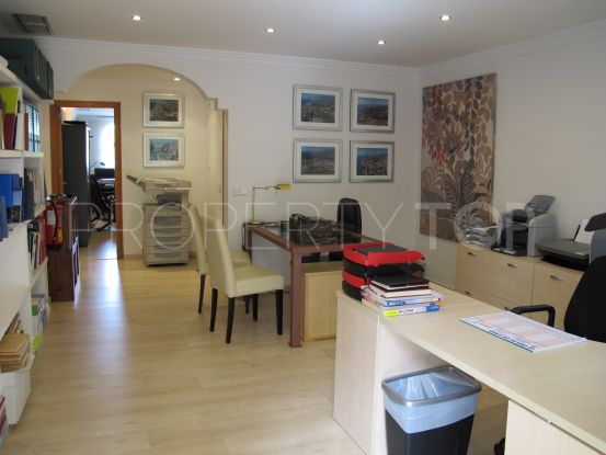 For sale Nueva Andalucia office with 2 bedrooms | Cleox Inversiones