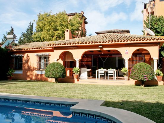El Paraiso, Estepona, chalet con 3 dormitorios | Cleox Inversiones