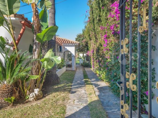 For sale villa with 6 bedrooms in Rio Real, Marbella East | Keller Williams Marbella