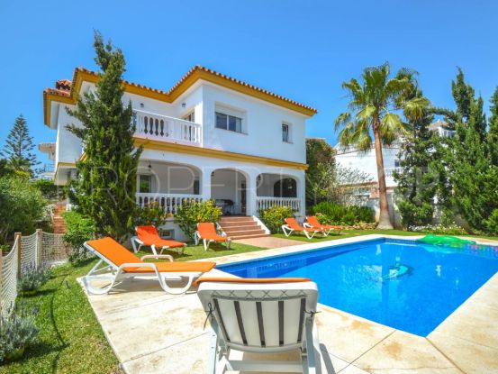For sale Las Farolas villa with 4 bedrooms | Your Property in Spain
