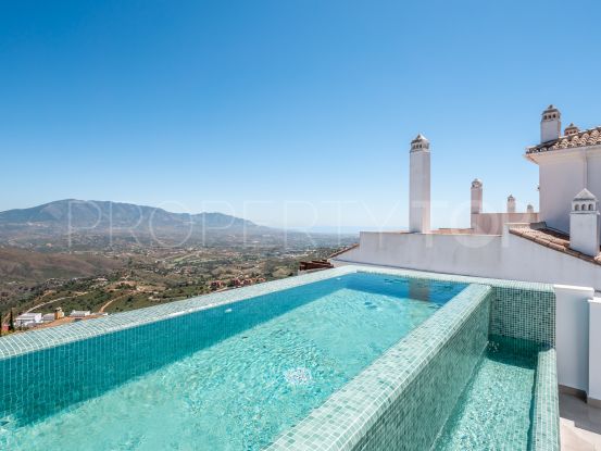 3 bedrooms town house in La Mairena for sale | Quartiers Estates