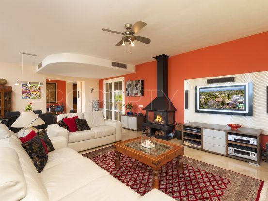 Villa with 6 bedrooms for sale in El Rosario, Marbella East | Kara Homes Marbella