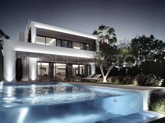 5 bedrooms villa in Altos de Puente Romano for sale | Pure Living Properties