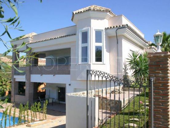 La Alqueria 6 bedrooms villa for sale | Hansa Realty