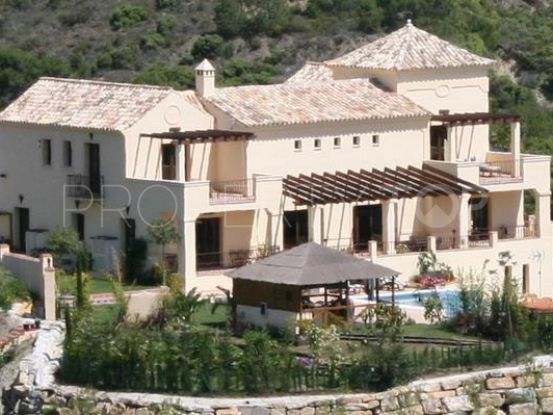Comprar villa con 6 dormitorios en Benahavis | Hansa Realty