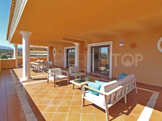 Atico duplex de 4 dormitorios a la venta en Marbella Golden Mile | Hansa Realty