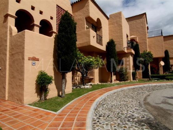 Buy 2 bedrooms penthouse in La Cartuja del Golf, Estepona | Inmo Andalucía