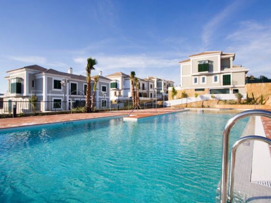 For sale 3 bedrooms penthouse in Doña Julia | Hamilton Homes Spain