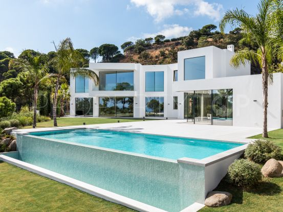 5 bedrooms El Madroñal villa for sale | Crown Estates Marbella