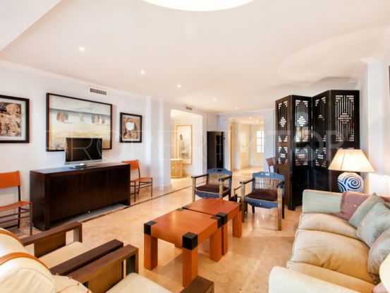 Penthouse in Marina de Sotogrande with 3 bedrooms | Savills Sotogrande