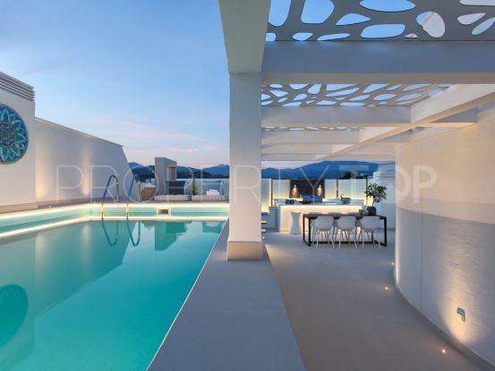 For sale penthouse with 3 bedrooms in Los Granados Playa, Estepona | Terra Meridiana