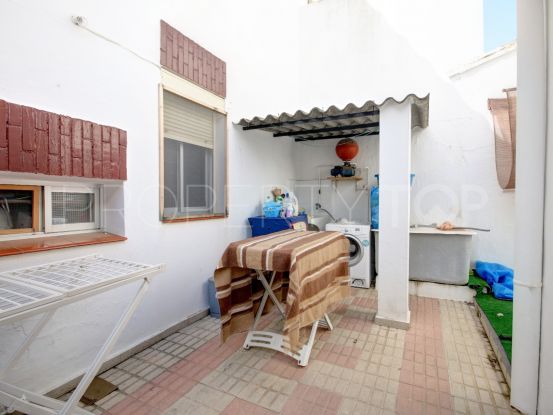 For sale town house in Estepona Centro with 6 bedrooms | Terra Meridiana