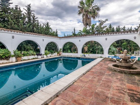 Se vende villa en Don Pedro, Estepona | Crystal Shore Properties