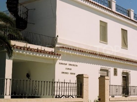 Villa for sale in Alcala de Guadaira
