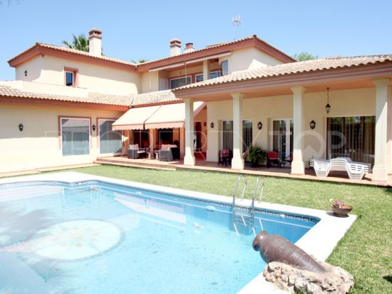 Villa en venta de 5 dormitorios en Gelves | Gilmar Inmobiliaria