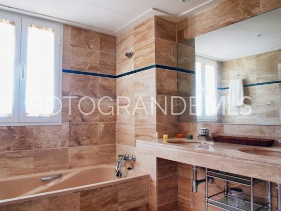 Se vende atico duplex con 4 dormitorios en Guadalmarina | Sotobeach Real Estate