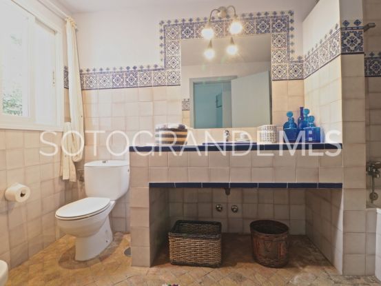 For sale villa with 5 bedrooms in Los Altos de Valderrama | Sotobeach Real Estate