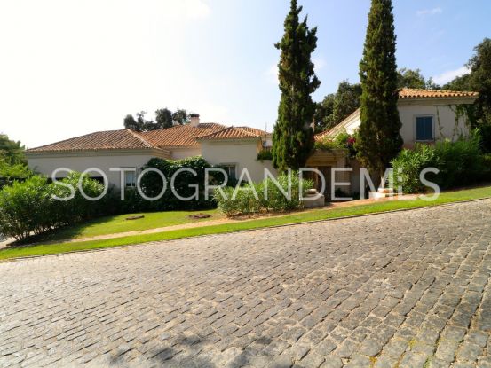 For sale villa with 5 bedrooms in Los Altos de Valderrama | Sotobeach Real Estate