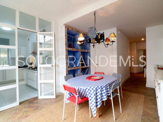 For sale villa with 5 bedrooms in Los Altos de Valderrama | Sotobeach Real Estate