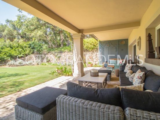 For sale villa with 5 bedrooms in Los Altos de Valderrama | Sotobeach Real Estate