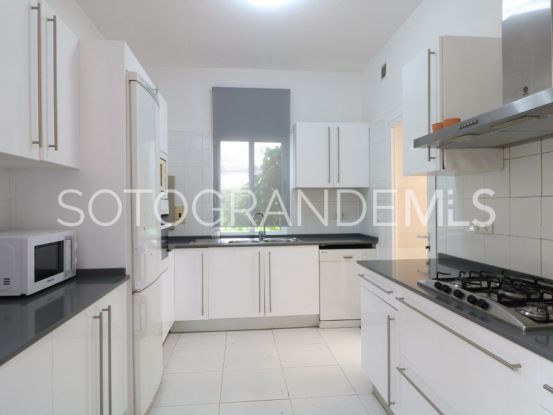 For sale villa with 5 bedrooms in Los Altos de Valderrama | Sotobeach Real Estate