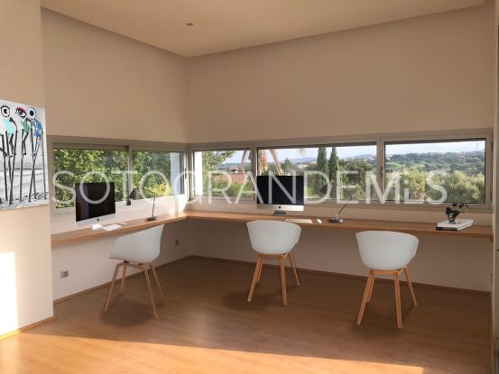 5 bedrooms Zona F villa for sale | Sotobeach Real Estate