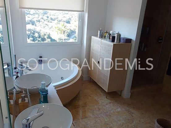 Almenara Golf, Sotogrande Alto, atico duplex a la venta de 3 dormitorios | Sotobeach Real Estate