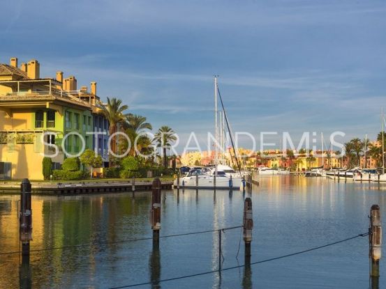 Buy Marina de Sotogrande 4 bedrooms ground floor apartment | Sotobeach Real Estate