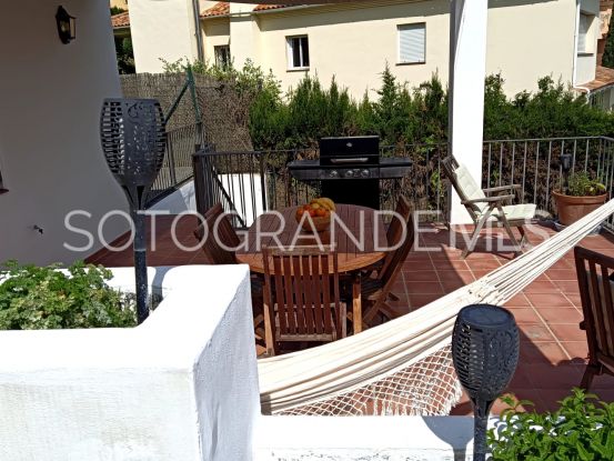 Villa de 5 dormitorios en venta en Sotogrande Alto | Sotobeach Real Estate