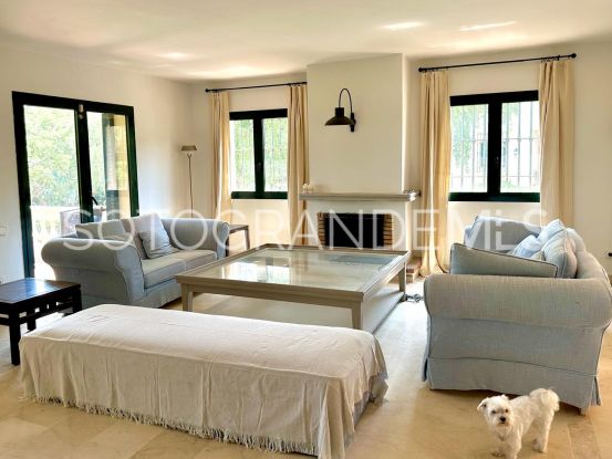 Villa pareada a la venta con 5 dormitorios en Sotogolf, Sotogrande Alto | Sotobeach Real Estate