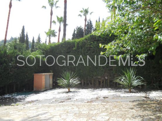 Villa a la venta con 4 dormitorios en Zona B, Sotogrande Costa | Sotobeach Real Estate
