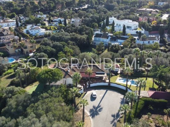 Villa for sale in Zona B with 6 bedrooms | Sotobeach Real Estate