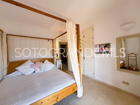 Villa for sale in Zona B with 6 bedrooms | Sotobeach Real Estate
