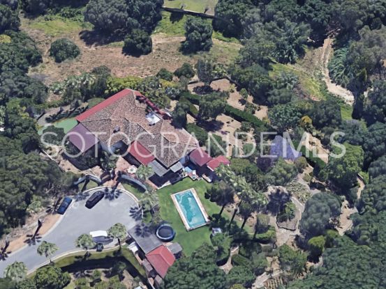 Villa for sale in Zona B with 6 bedrooms | Sotobeach Real Estate